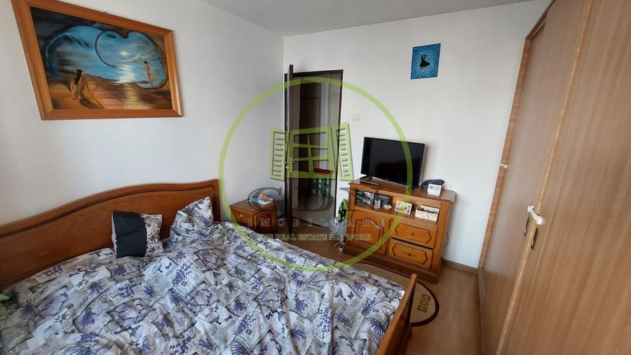 Apartament cu 2 camere decomandat, mobilat în Rovine