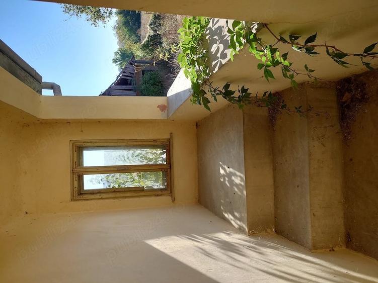 Casă cu 3 camere cu Teren 2850 Mp în Gârbova
