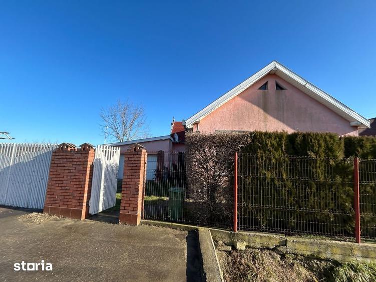 Casă cu 4 camere cu Teren 1370 Mp în Valea lui Mihai