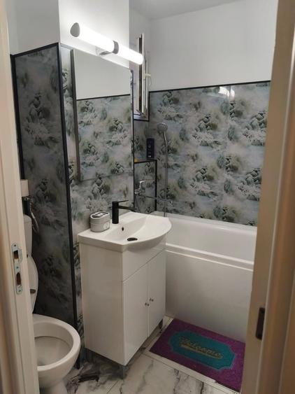 Apartament cu 2 camere decomandat, mobilat în Eroii Revoluției