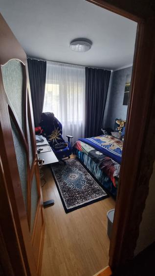Apartament cu 4 camere decomandat în Central