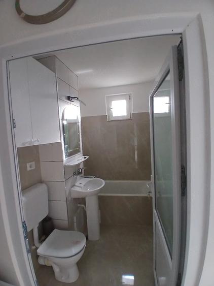 Apartament cu 2 camere decomandat în Precista