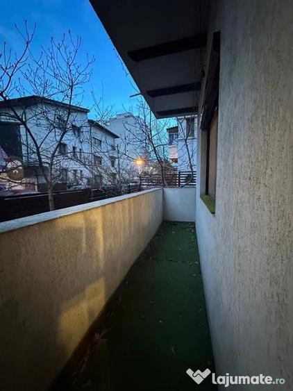 Apartament cu 5 camere decomandat în Panduri