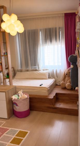 Duplex cu 4 camere cu Canalizare în Central