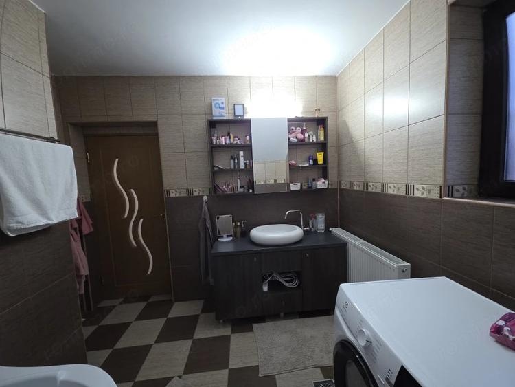 Casă cu Teren 761 Mp în Trivale
