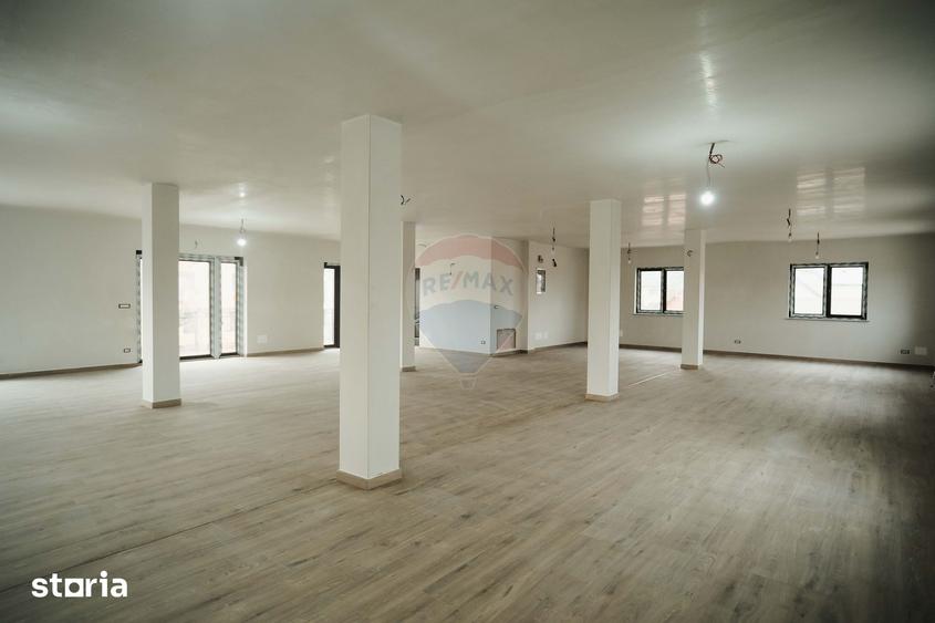 Spațiu comercial, de 200 mp, în Marginea