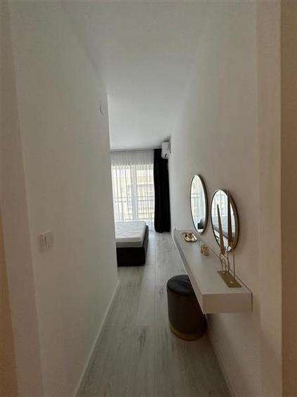 Penthouse cu 3 camere decomandat, mobilat în Aviației