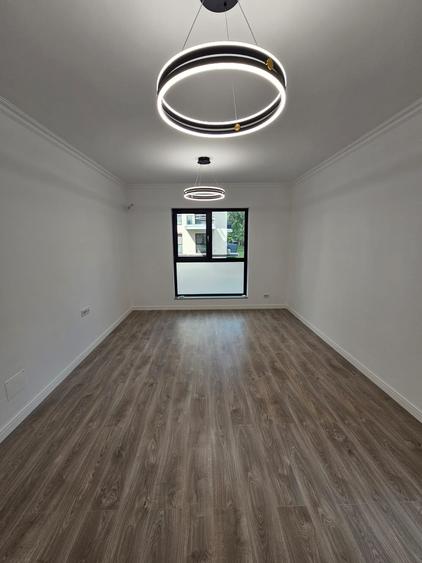 Apartament cu 3 camere decomandat în Lujerului