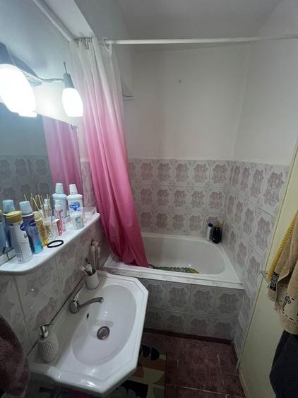 Garsonieră decomandată în Gării
