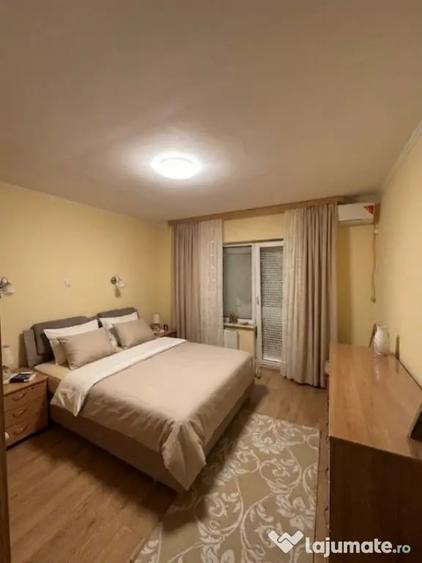 Casă cu 5 camere cu Teren 750 Mp în Central