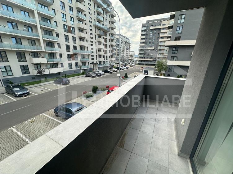 Apartament cu 3 camere decomandat în Libertății