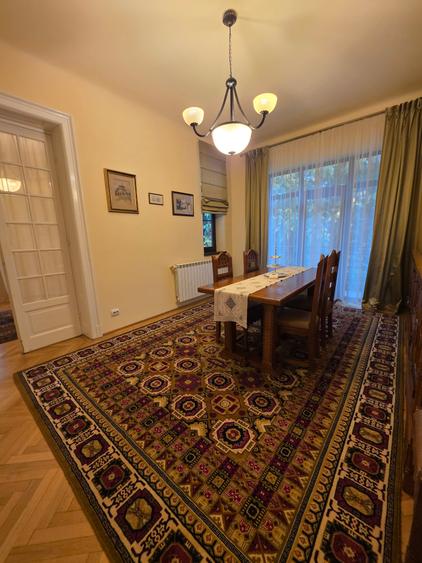 Apartament cu 4 camere în Dorobanți