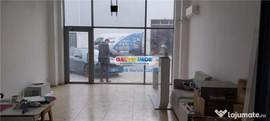 Spațiu comercial, de 100 mp, în Central