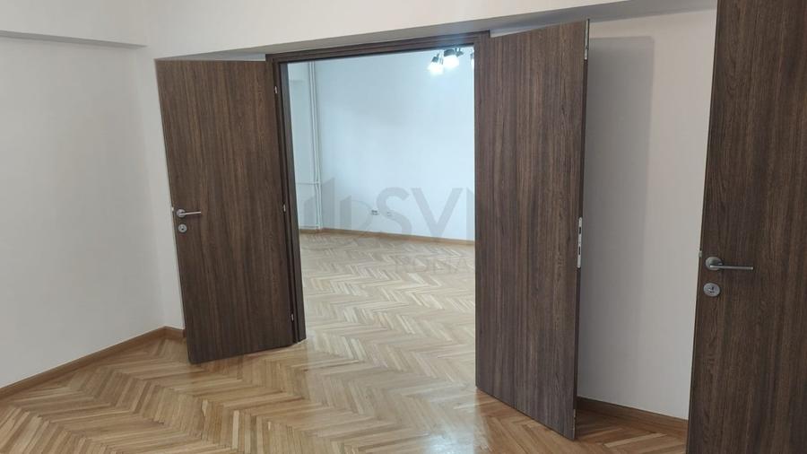 Apartament cu 3 camere decomandat în Dorobanți