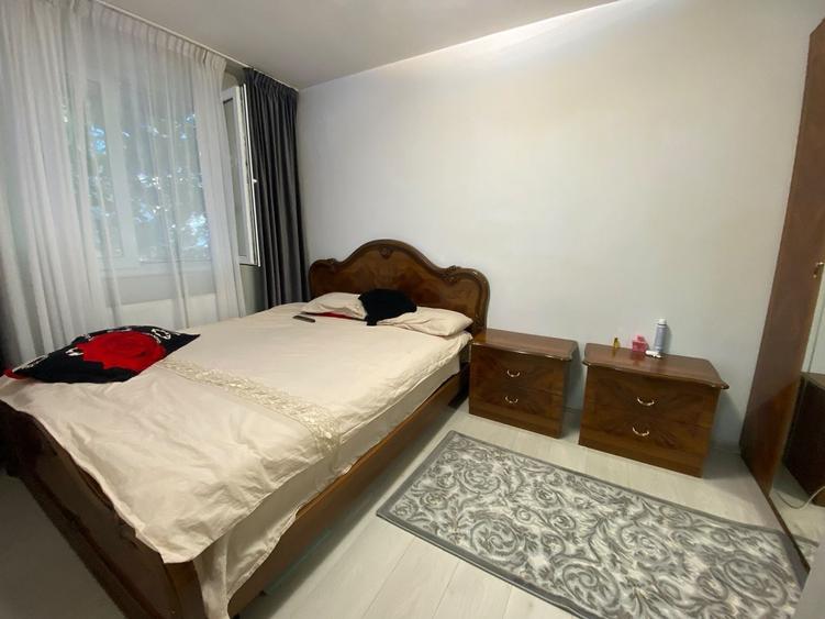 Apartament cu 3 camere decomandat, mobilat în Vitan Mall