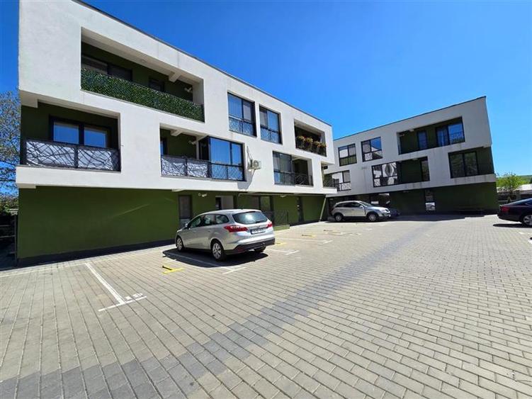 Apartament cu 2 camere decomandat, mobilat în Cug