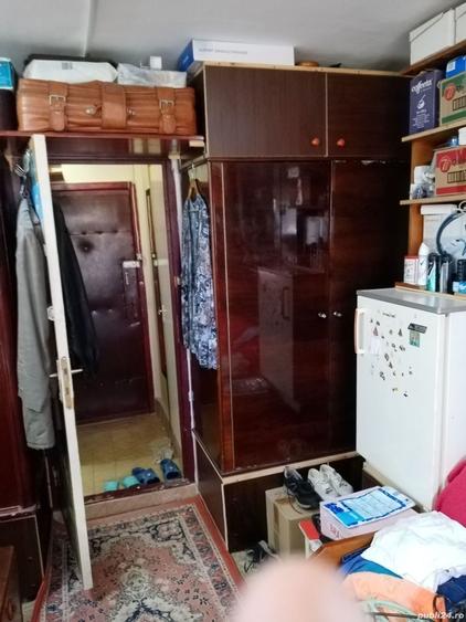 Garsonieră decomandată în Central