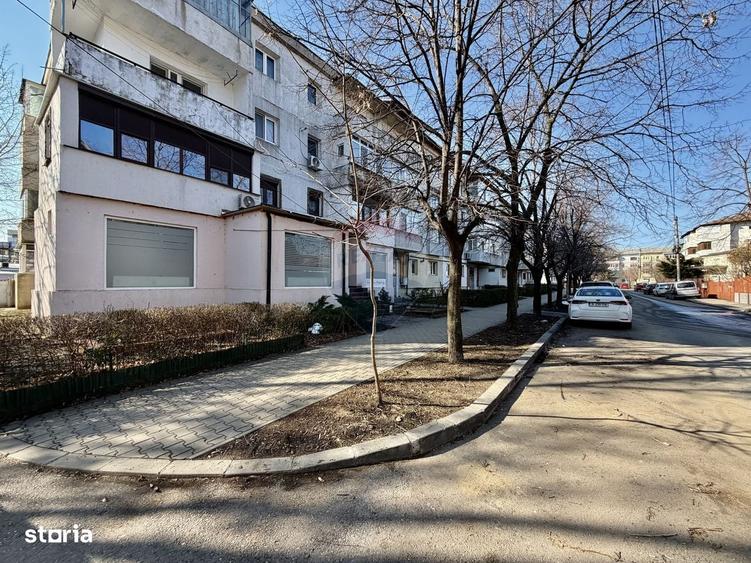 Spațiu comercial, de 100 mp, în Central