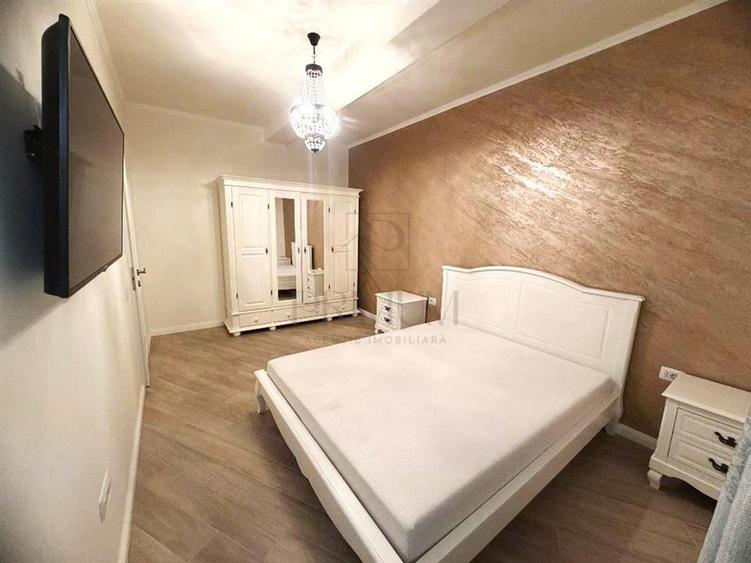 Apartament cu 3 camere decomandat în Dumbrăvița