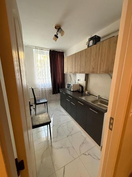 Apartament cu 2 camere semidecomandat în Cantacuzino
