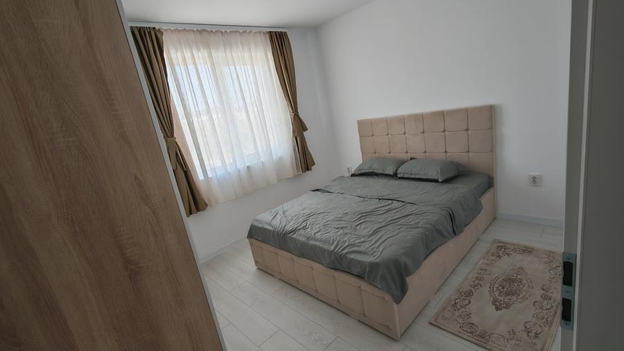 Apartament cu 2 camere semidecomandat în Giroc