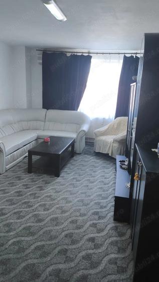Apartament cu 5 camere decomandat în Central