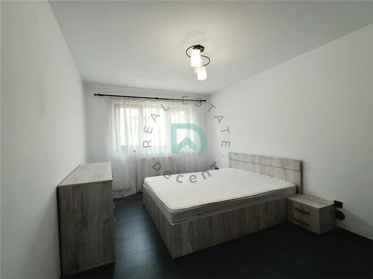 Apartament cu 3 camere decomandat, mobilat în Șelimbăr