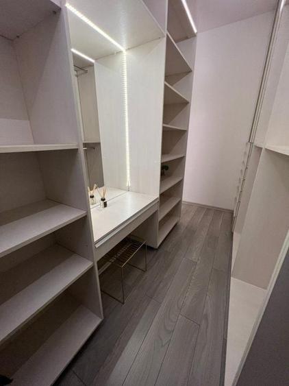 Apartament cu 2 camere semidecomandat, mobilat în 1 Mai