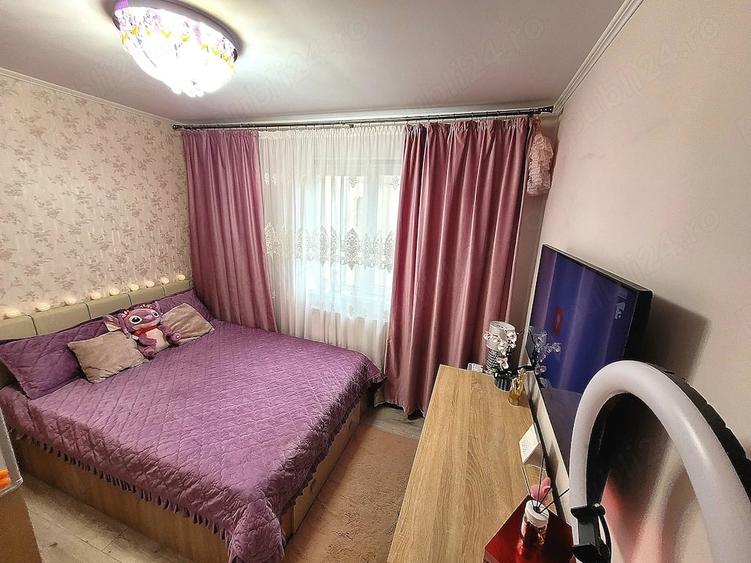Apartament cu 3 camere decomandat în Central