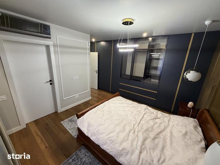 Casă cu 6 camere cu Teren 181 Mp în Apărătorii Patriei