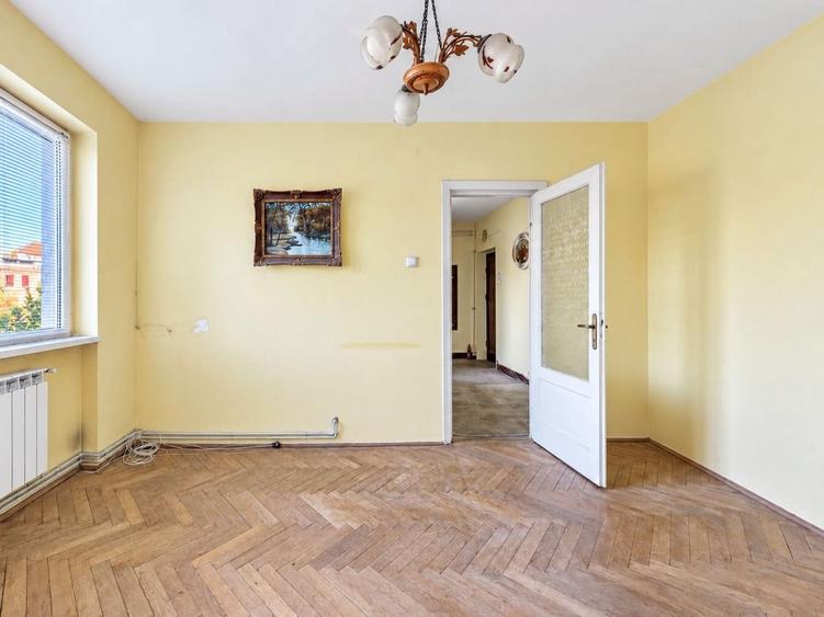 Apartament cu 2 camere semidecomandat în Centru Vechi