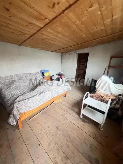 Casă cu 6 camere cu Teren 1325 Mp în Uliuc