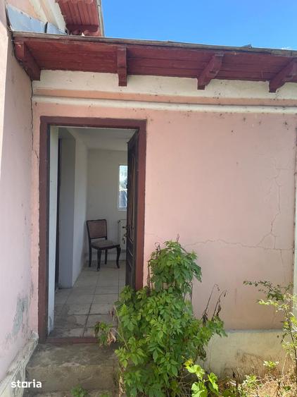 Casă cu 3 camere cu Teren 1346 Mp în Poroschia