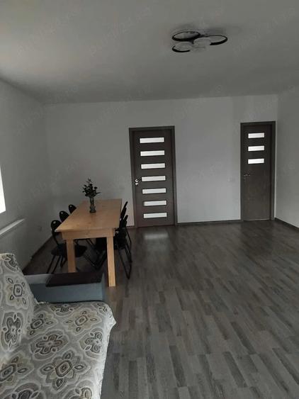 Casă cu Teren 500 Mp în Căzănești (Râmnicu Vâlcea)
