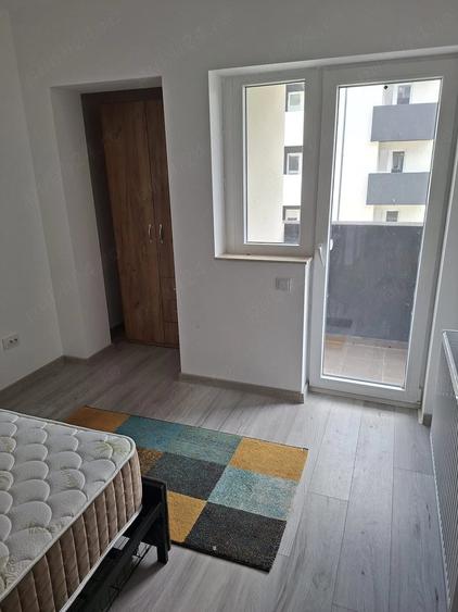Apartament cu 2 camere semidecomandat în Berceni