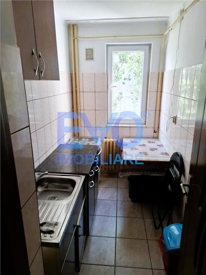 Apartament cu 2 camere decomandat, mobilat în Alexandru cel Bun
