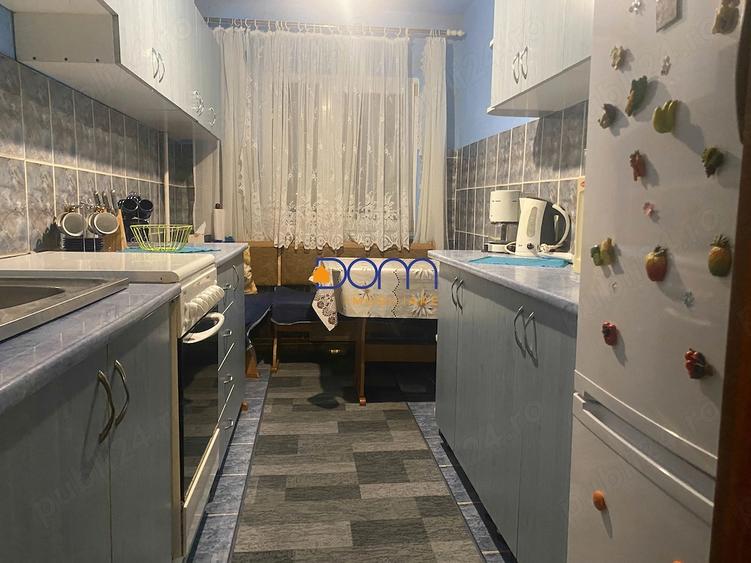 Apartament cu 4 camere decomandat în Central