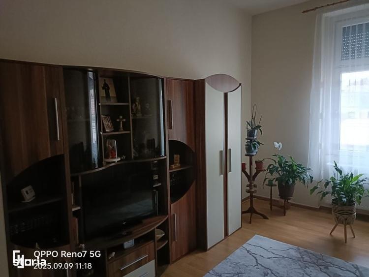 Casă cu 3 camere cu Teren 2258 Mp în Central