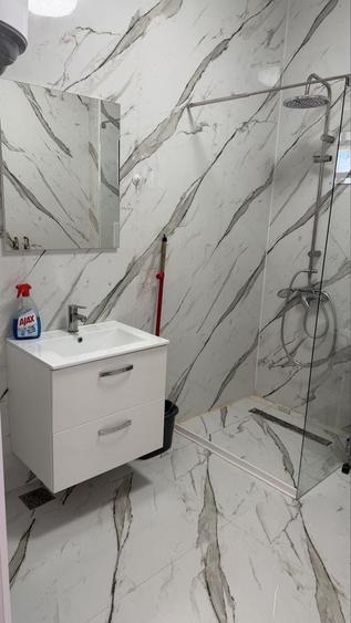 Apartament cu 2 camere decomandat în Ultracentral