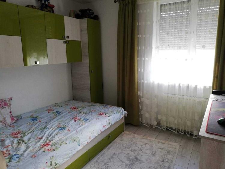 Apartament cu 3 camere decomandat în Dărmănești