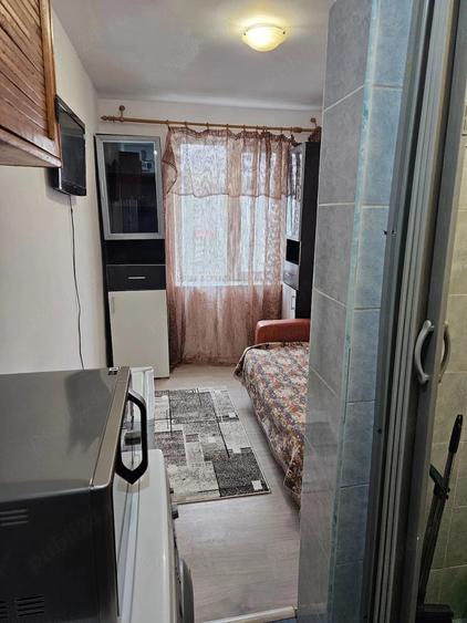Garsonieră nedecomandată în Vest