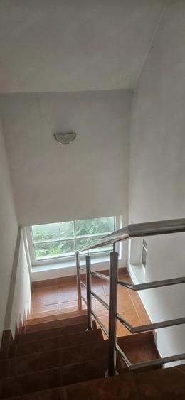 Casă cu 5 camere cu Teren 3000 Mp în Exterior Vest