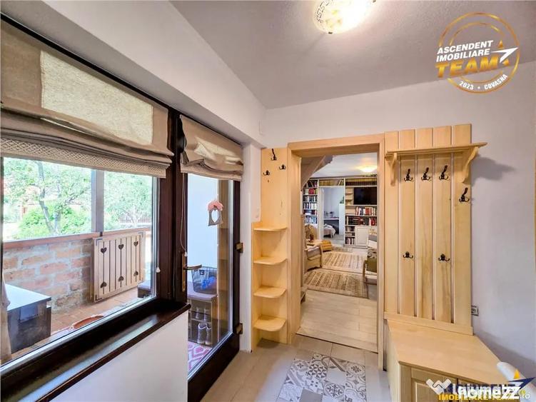 Casă cu 7 camere cu Teren 418 Mp în Central