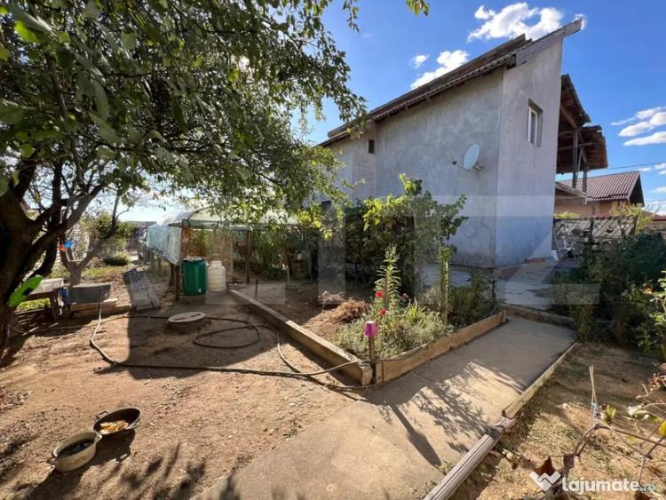 Casă cu 5 camere cu Teren 524 Mp în Popoveni