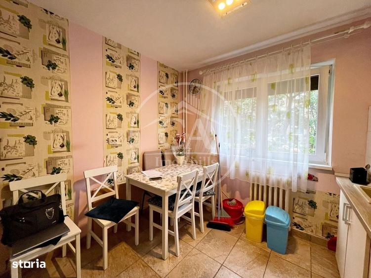 Apartament cu 3 camere decomandat în Rogerius
