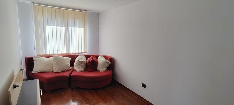 Spațiu comercial, de 240 mp, în Central