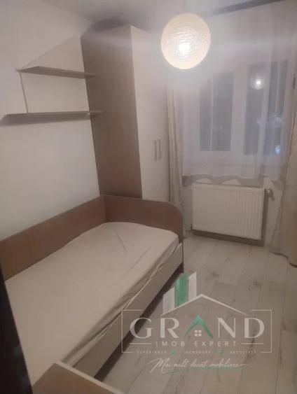 Apartament cu 3 camere semidecomandat, mobilat în Mănăștur