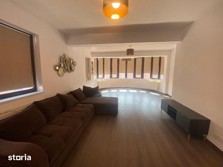 Casă cu 9 camere cu Teren 305 Mp în Colentina