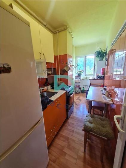 Garsonieră decomandată, mobilată în Noua