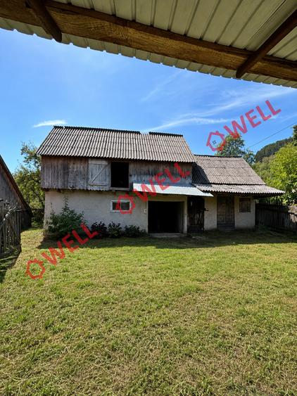 Casă individuală cu 2 camere cu Teren 800 Mp în Poian